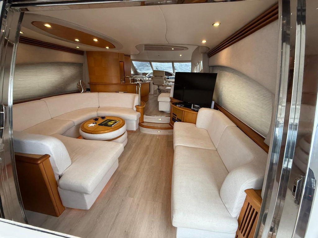 AZIMUT 680