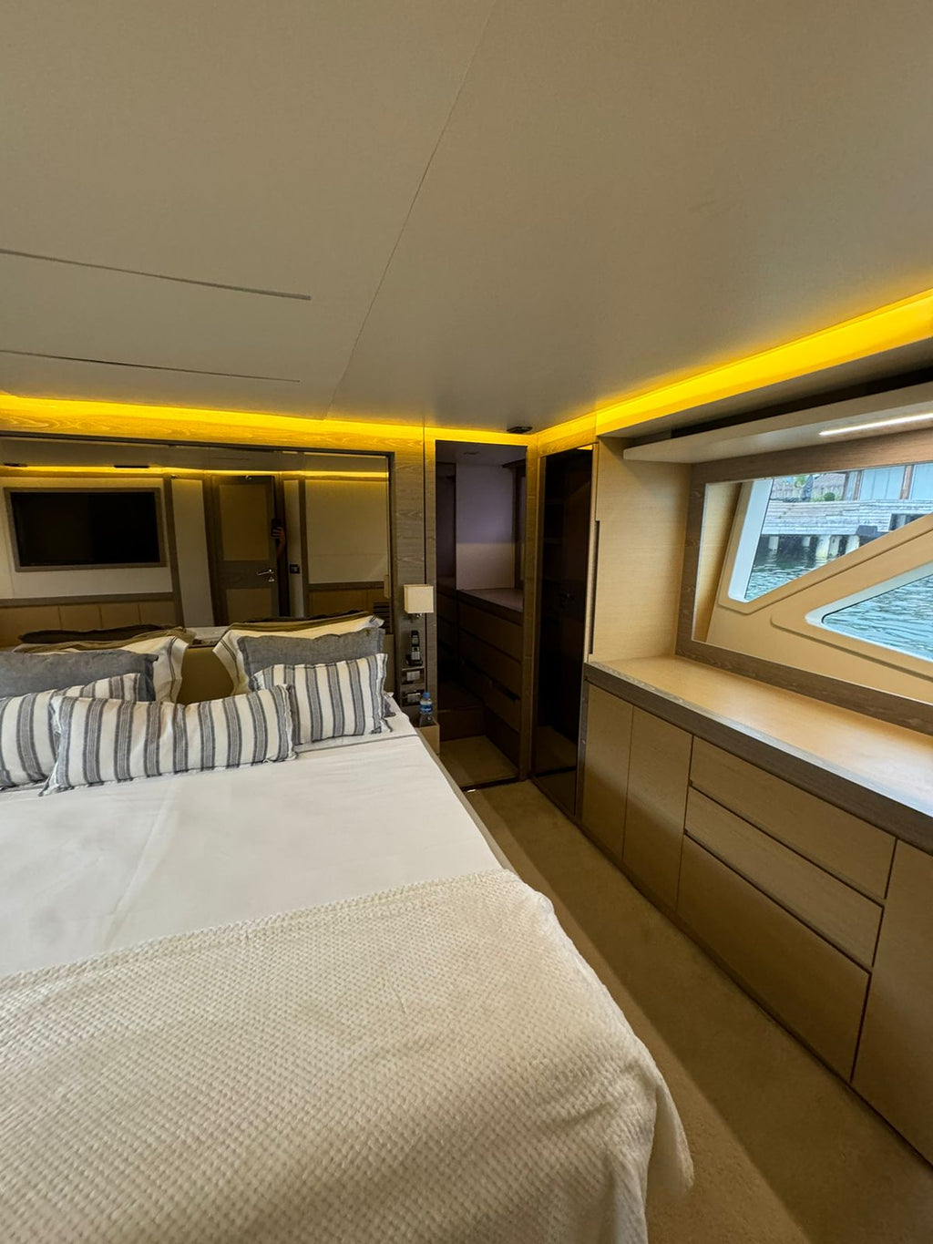 INTERMARINE 80 PÉS