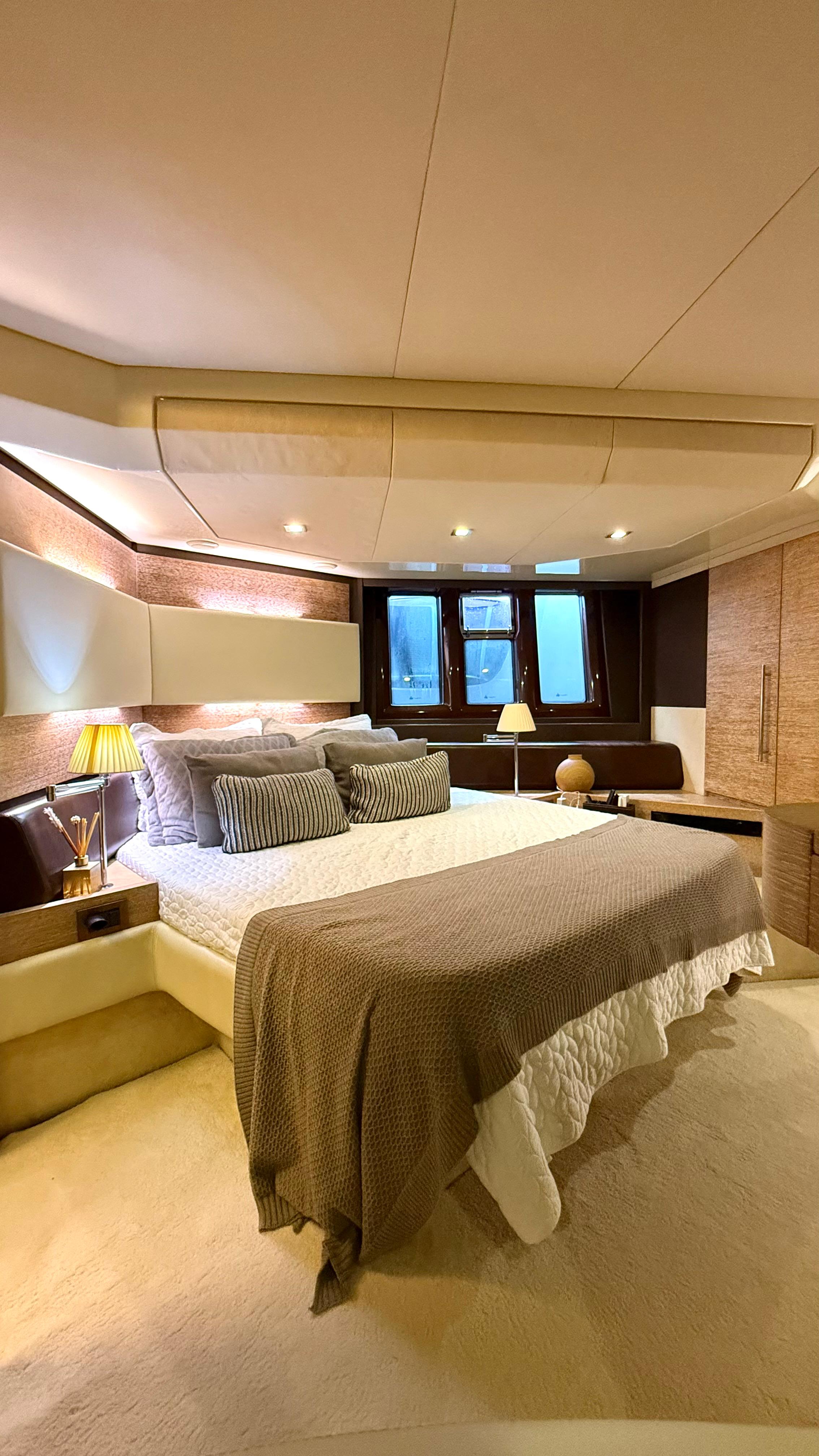 AZIMUT 60
