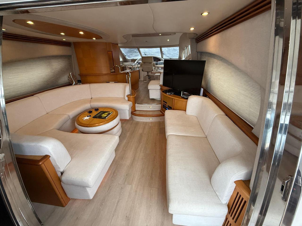AZIMUT 680