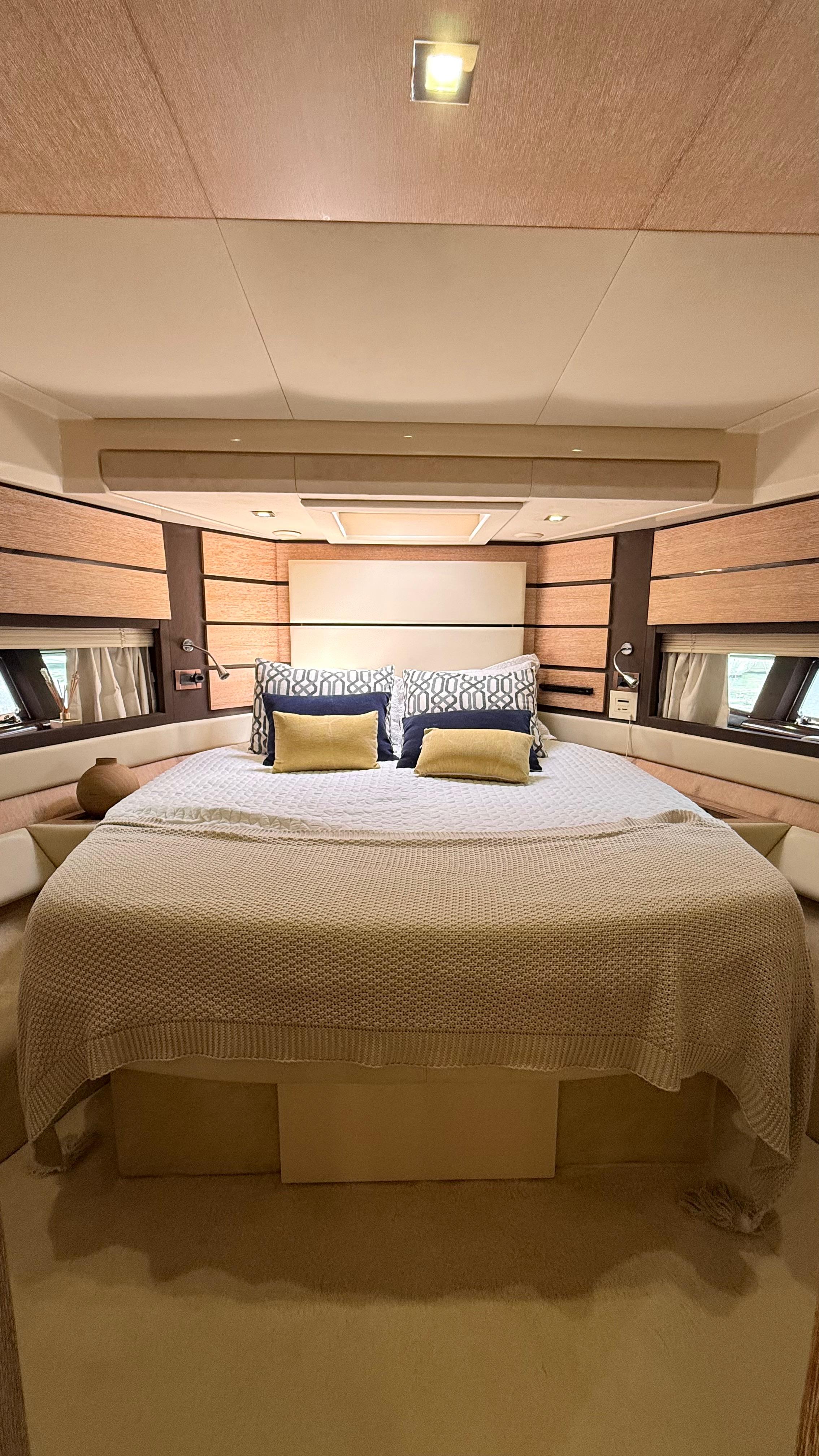 AZIMUT 60