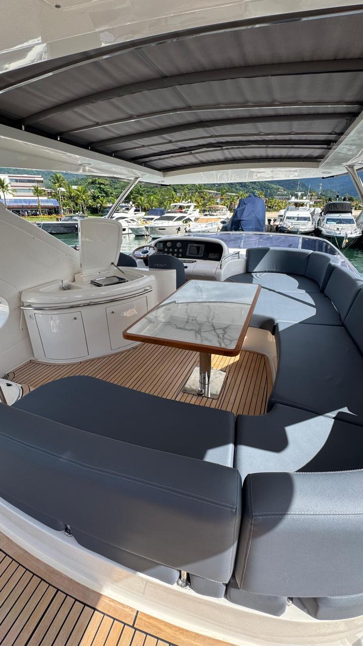 AZIMUT 680