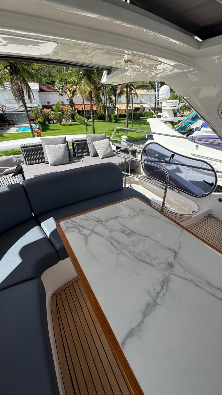 AZIMUT 680