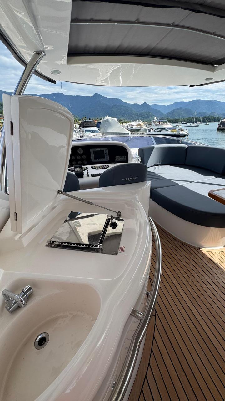 AZIMUT 680