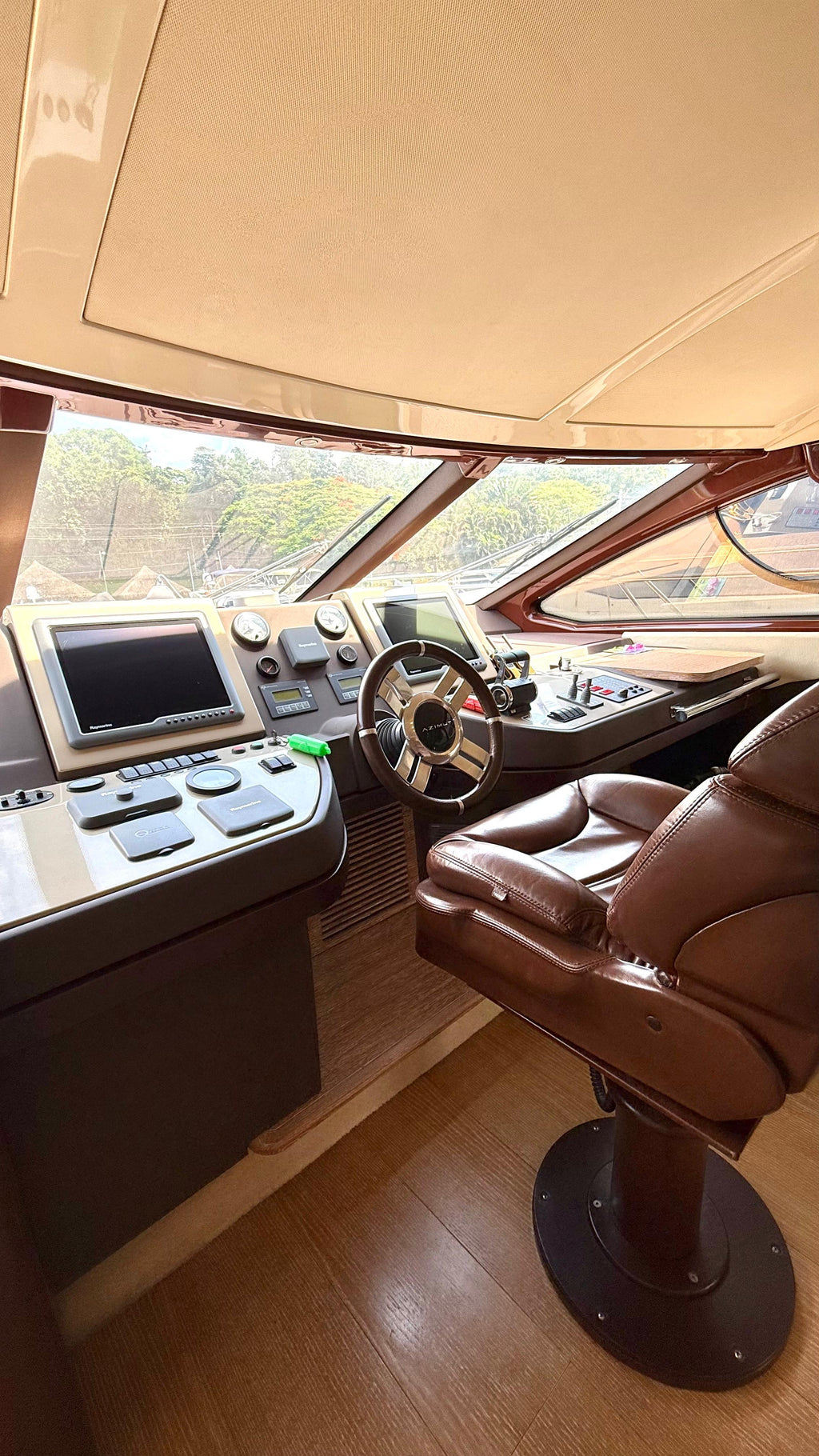 AZIMUT 60