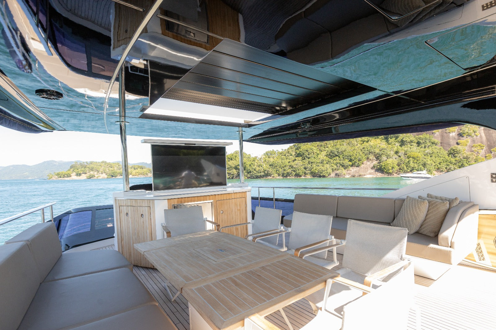 INTERMARINE 24M